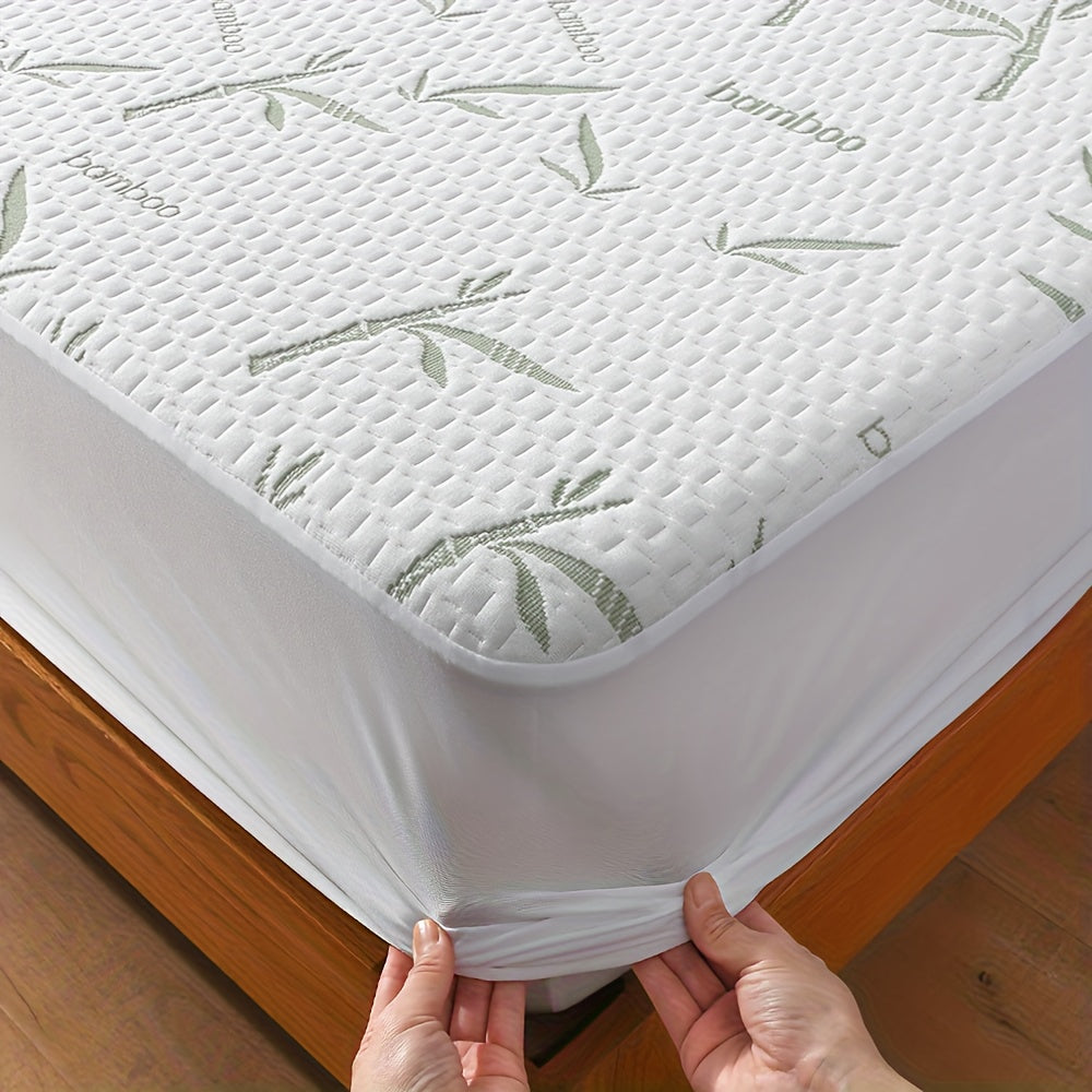 BambooCool - Cooling Mattress Protector for King Size Comfort