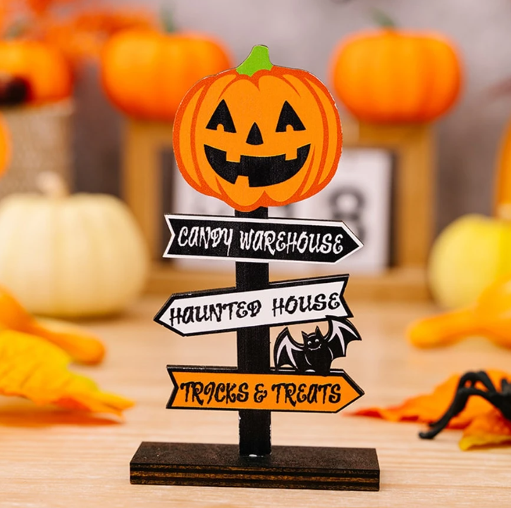 Charming Halloween Signpost - Wooden Ghost & Pumpkin Decoration