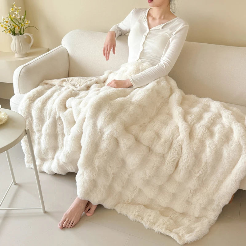 CozyLuxe - Double-Layered Fleece Blanket with Soft Faux Fur