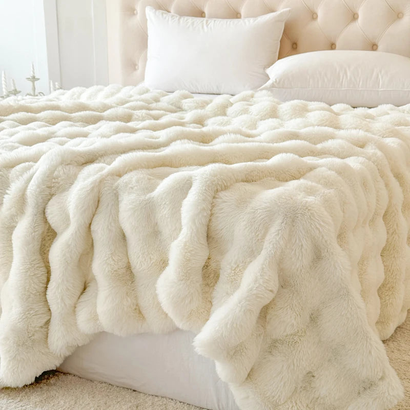 CozyLuxe - Double-Layered Fleece Blanket with Soft Faux Fur
