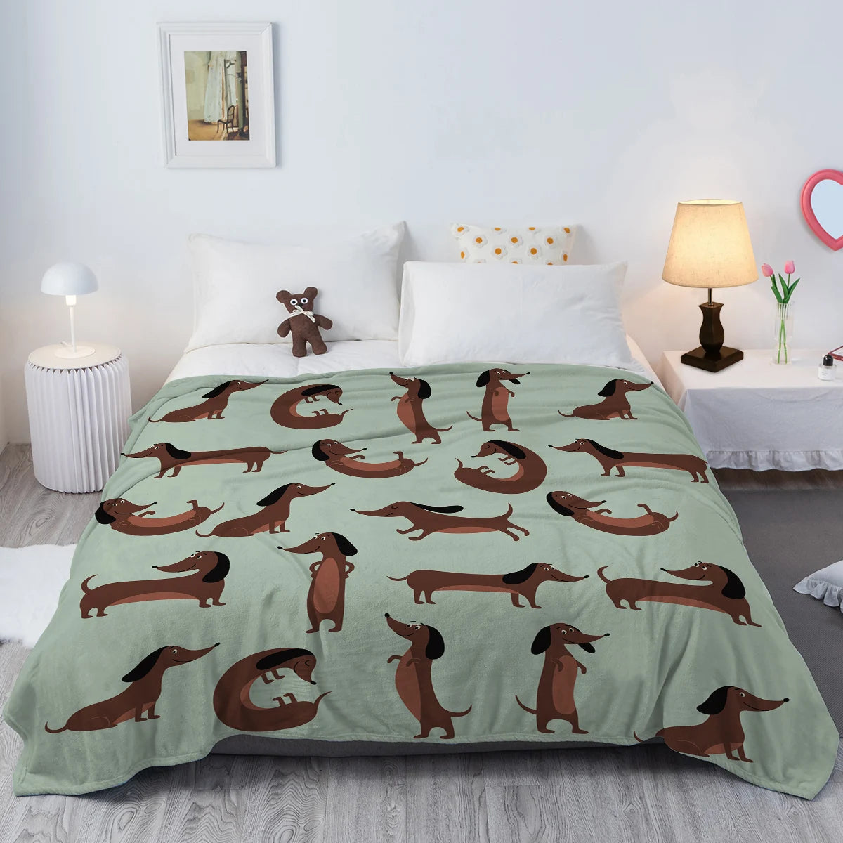 DoxiDream Soft Flannel Dachshund Print Blanket for Cozy Comfort