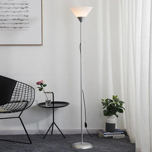 IdunGlow - Stylish LED Floor Lamp for Cozy Ambiance
