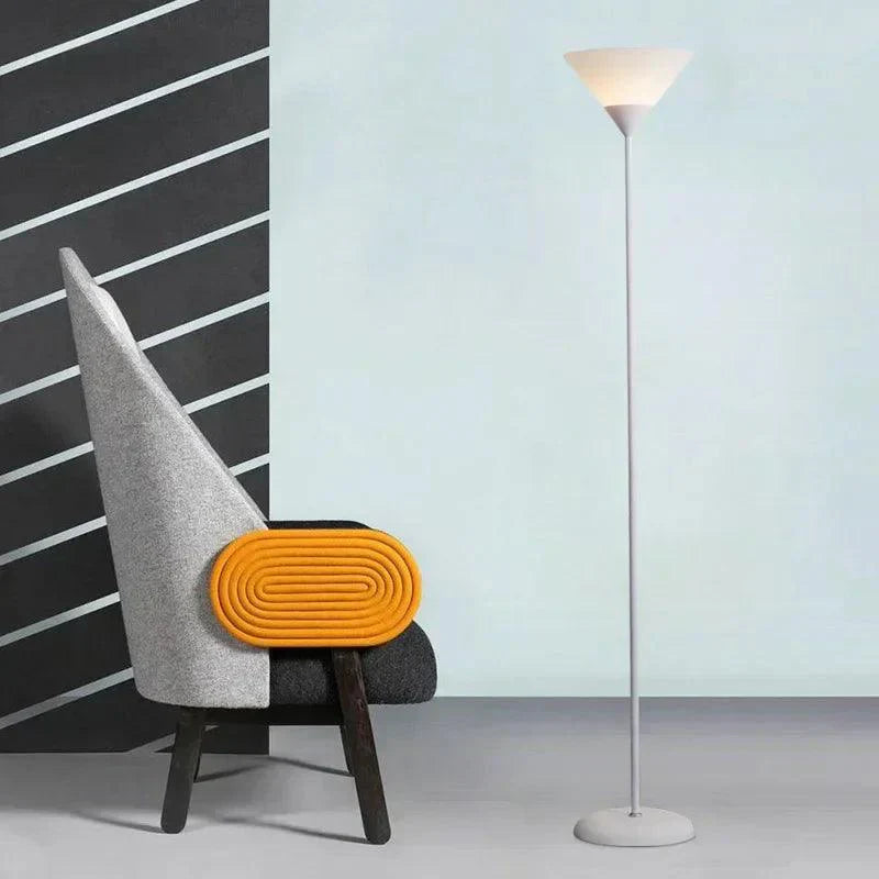 IdunGlow - Stylish LED Floor Lamp for Cozy Ambiance