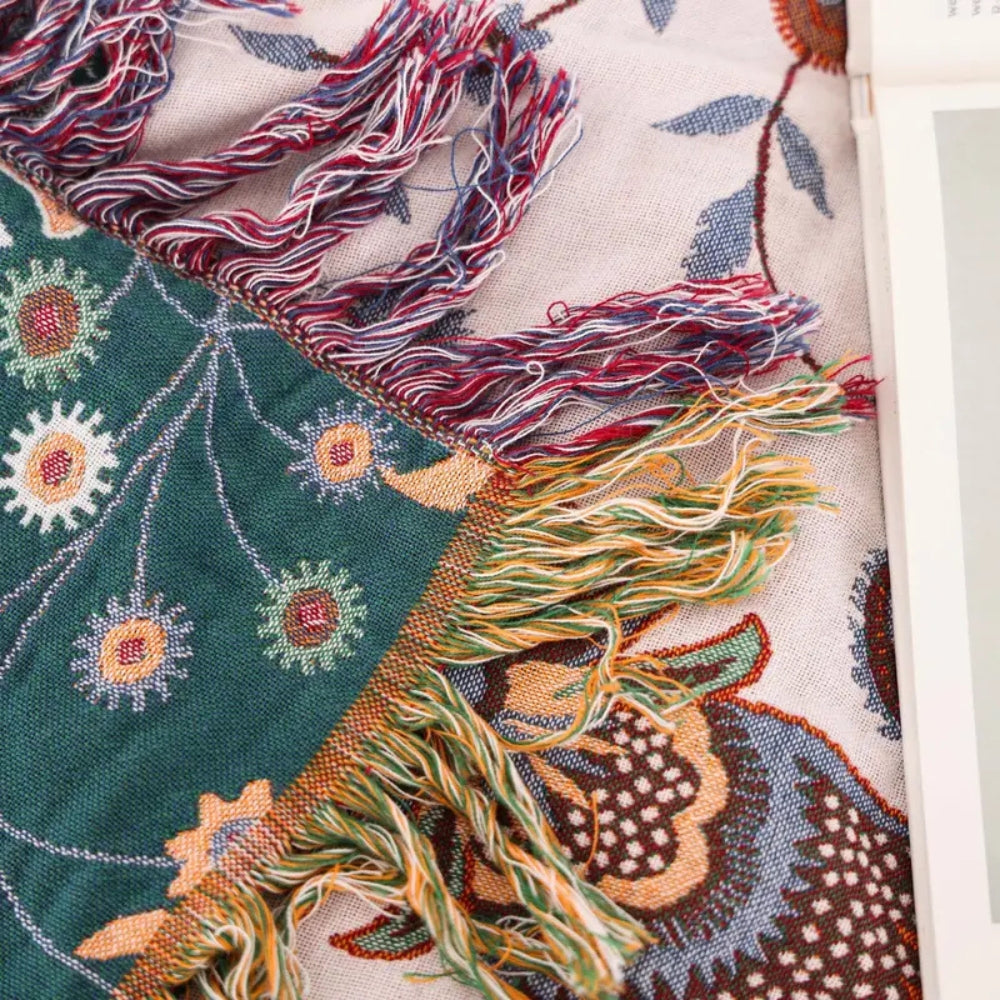 Liora Vintage Reversible Soft Cotton Blanket with Floral Design
