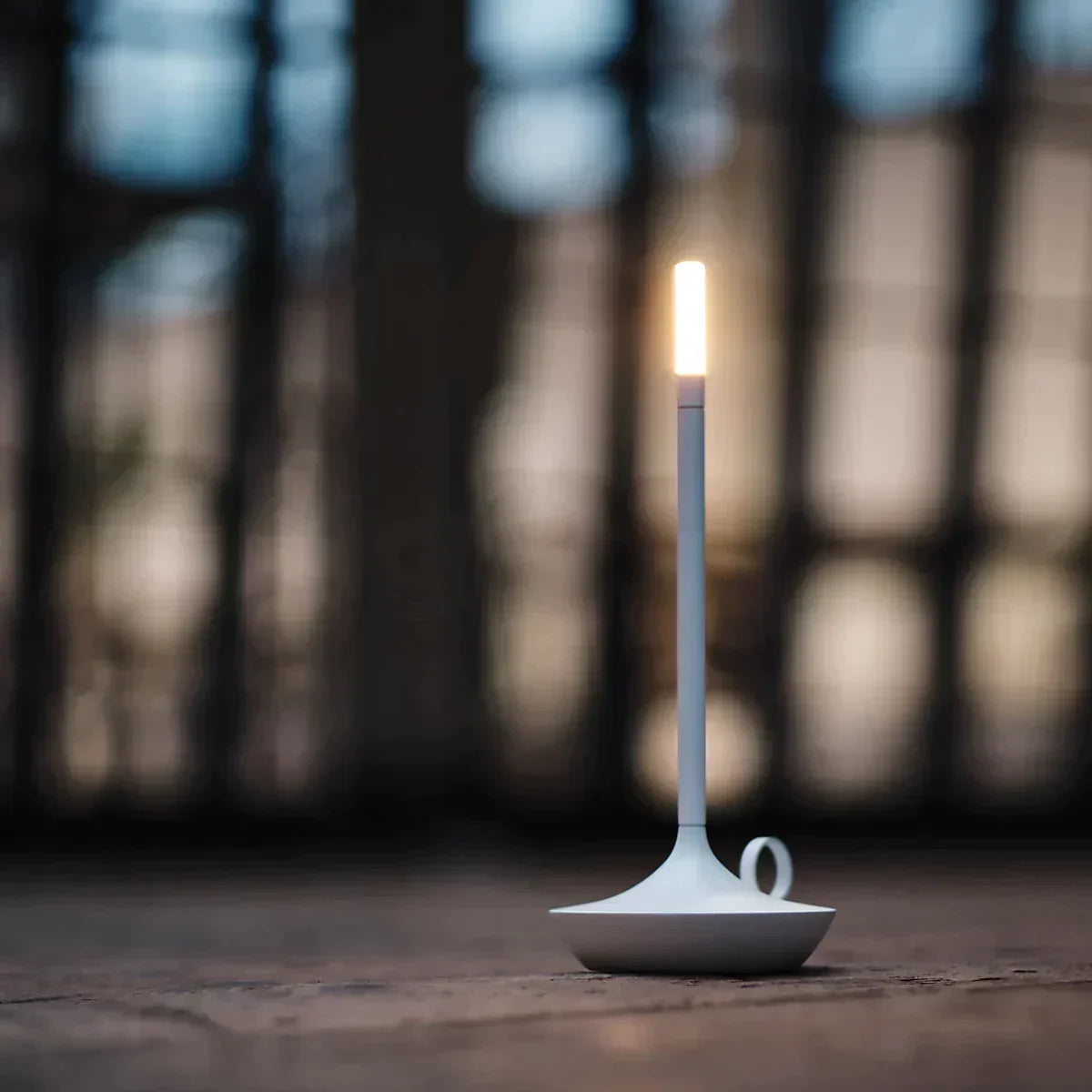 LumaGlow - Dimmable LED Candle Lamp with Long Battery Life
