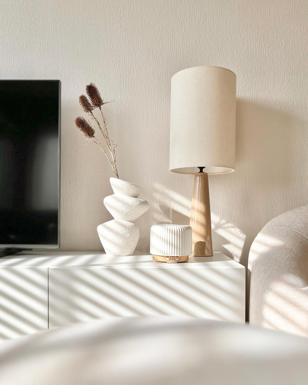 LuxeAroma - Ceramic Fragrance Diffuser with Ultrasonic Technology