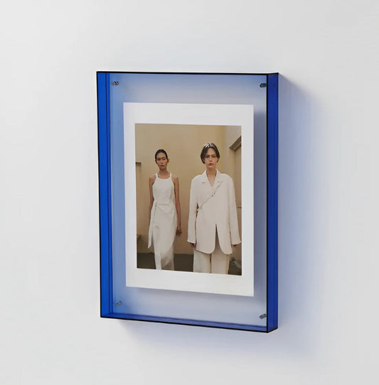 Modern Acrylic Photo Frame - Minimalist Transparent Design