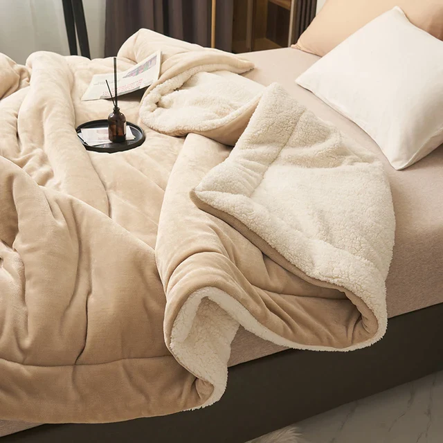 Premium Flannel Fleece Blanket - Luxurious Softness & Comfort