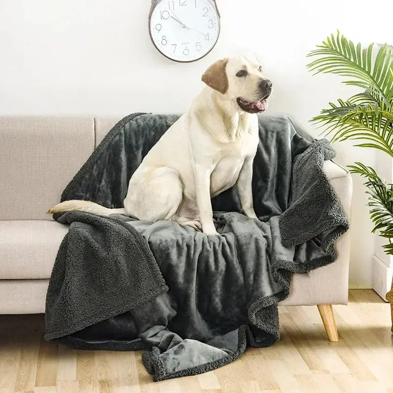 Reversible Flannel & Sherpa Bond Blanket for Cozy Comfort