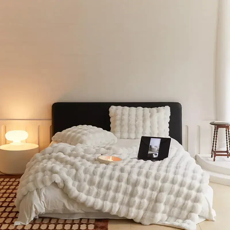 SnuggleSoft Fleece Blanket - Reversible Fluffy Throw for All-Season Comfort