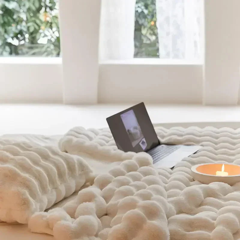 SnuggleSoft Fleece Blanket - Reversible Fluffy Throw for All-Season Comfort