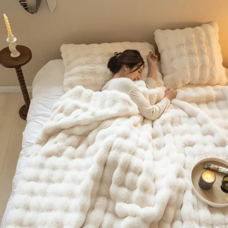 SnuggleSoft Fleece Blanket - Reversible Fluffy Throw for All-Season Comfort