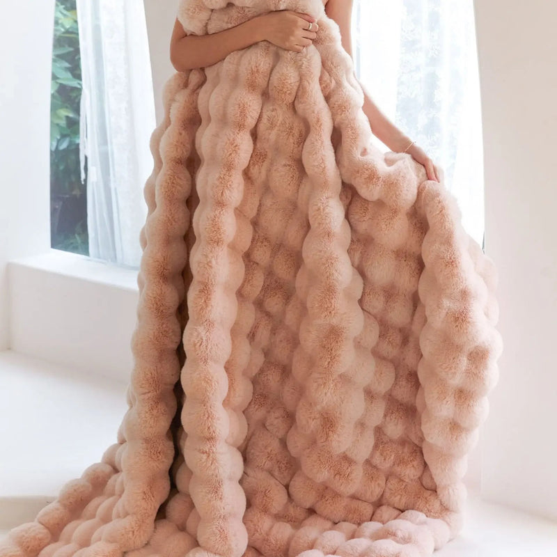 SnuggleSoft Fleece Blanket - Reversible Fluffy Throw for All-Season Comfort