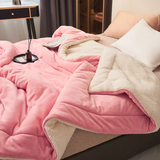 SoftHug - Luxurious Flannel Fleece Blanket for Ultimate Comfort