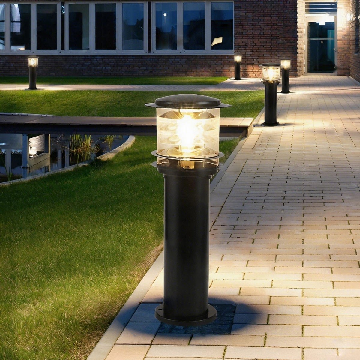 Oriva pathway bollard